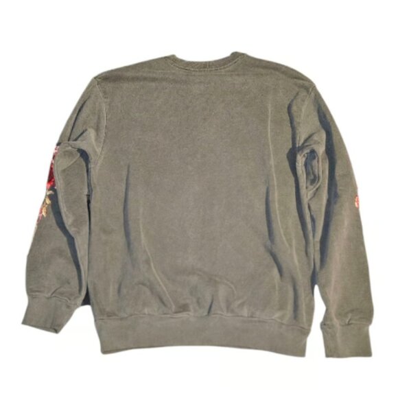Civil Regime Gray Crew neck W/Roses Embroidery on Sleeves Vintage Wash - Picture 4 of 7
